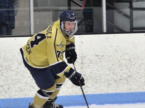 Fernandez Makes Division I Commitment