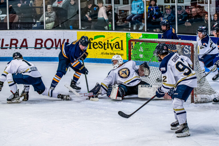 Bergmann Posts Strong 22-Save Outing in Friday’s Loss
