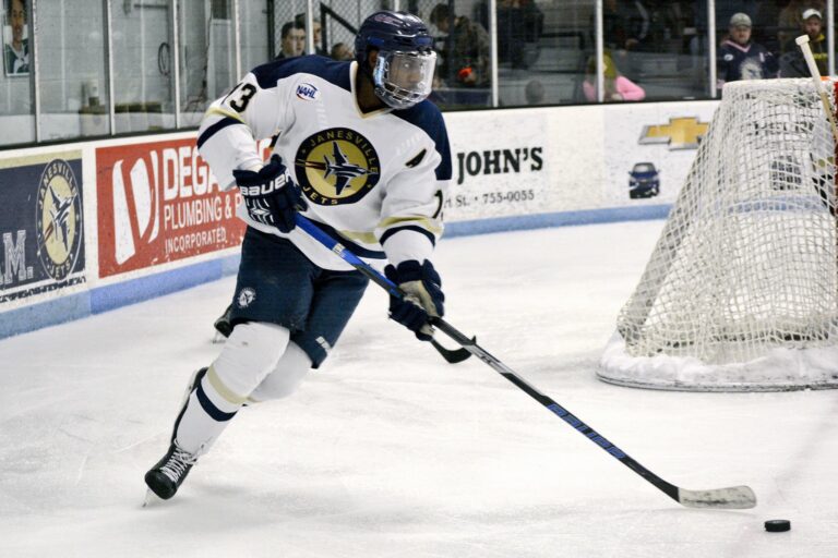 Grissom Makes Division III Commitment