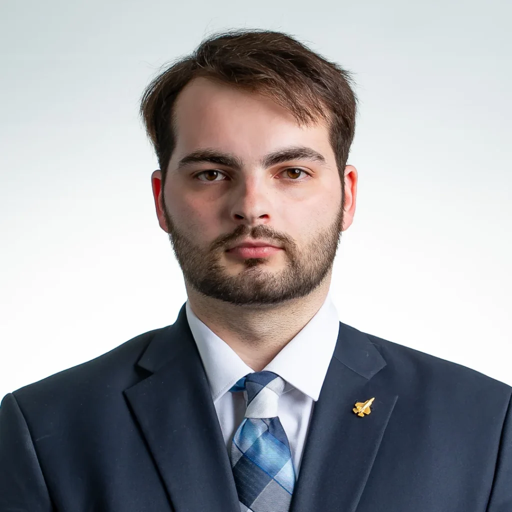 Mason headshot