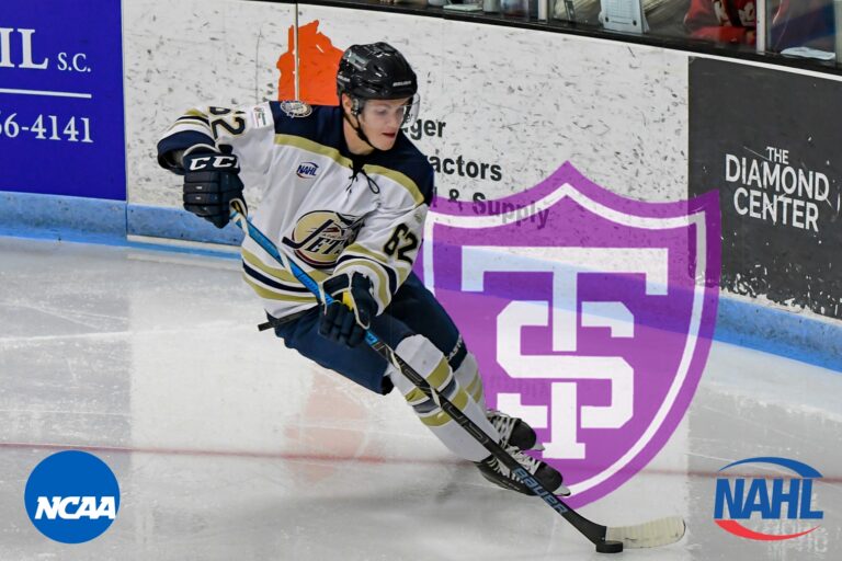 Forward Jack Vincent Makes Division III Commitment